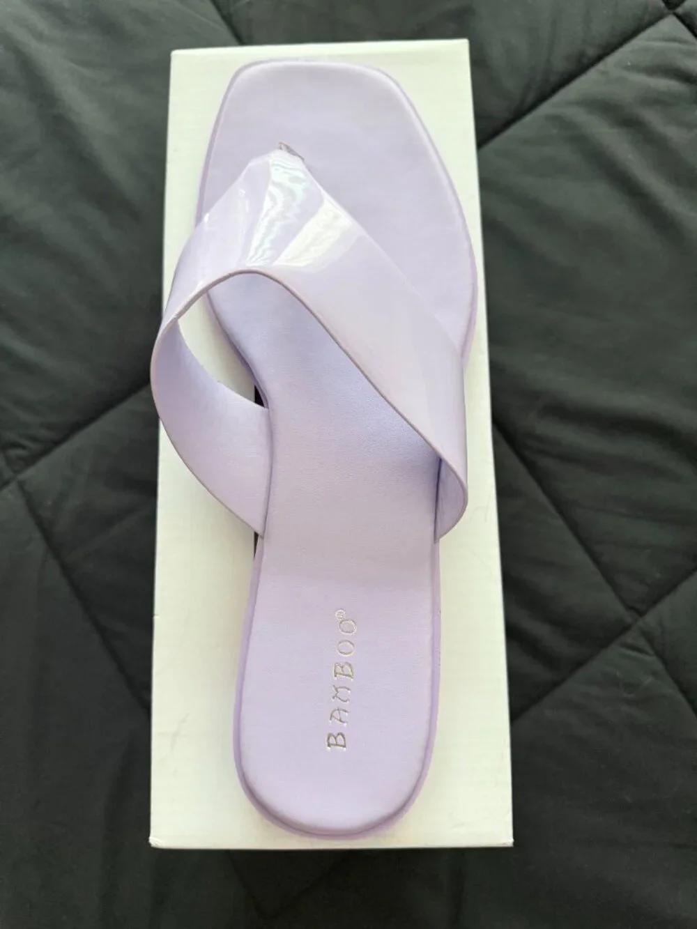 Bamboo Clue-22 Lavender Square Toe Thong Sandals w/ Box - Size 10